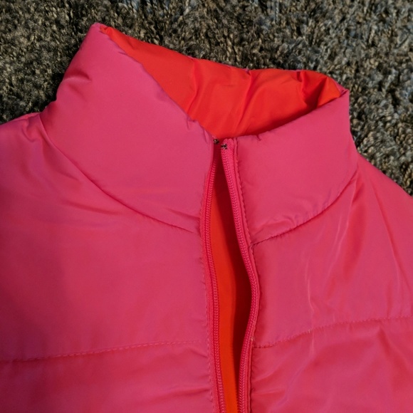 Reversible vest - Picture 4 of 6
